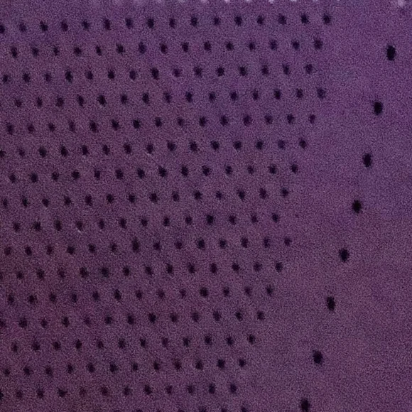 Under Armour Purple Top - Picture 3 of 4